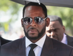 Arrest Warrent Issued for R Kelly!